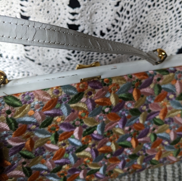 60s Vintage Embroidered Handbag - Picture 10 of 11